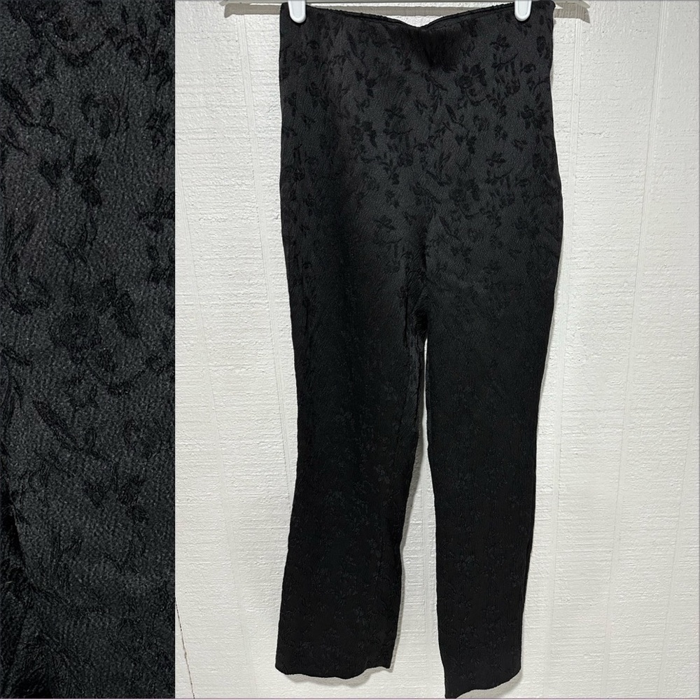 Zara textured pull on black pants size S